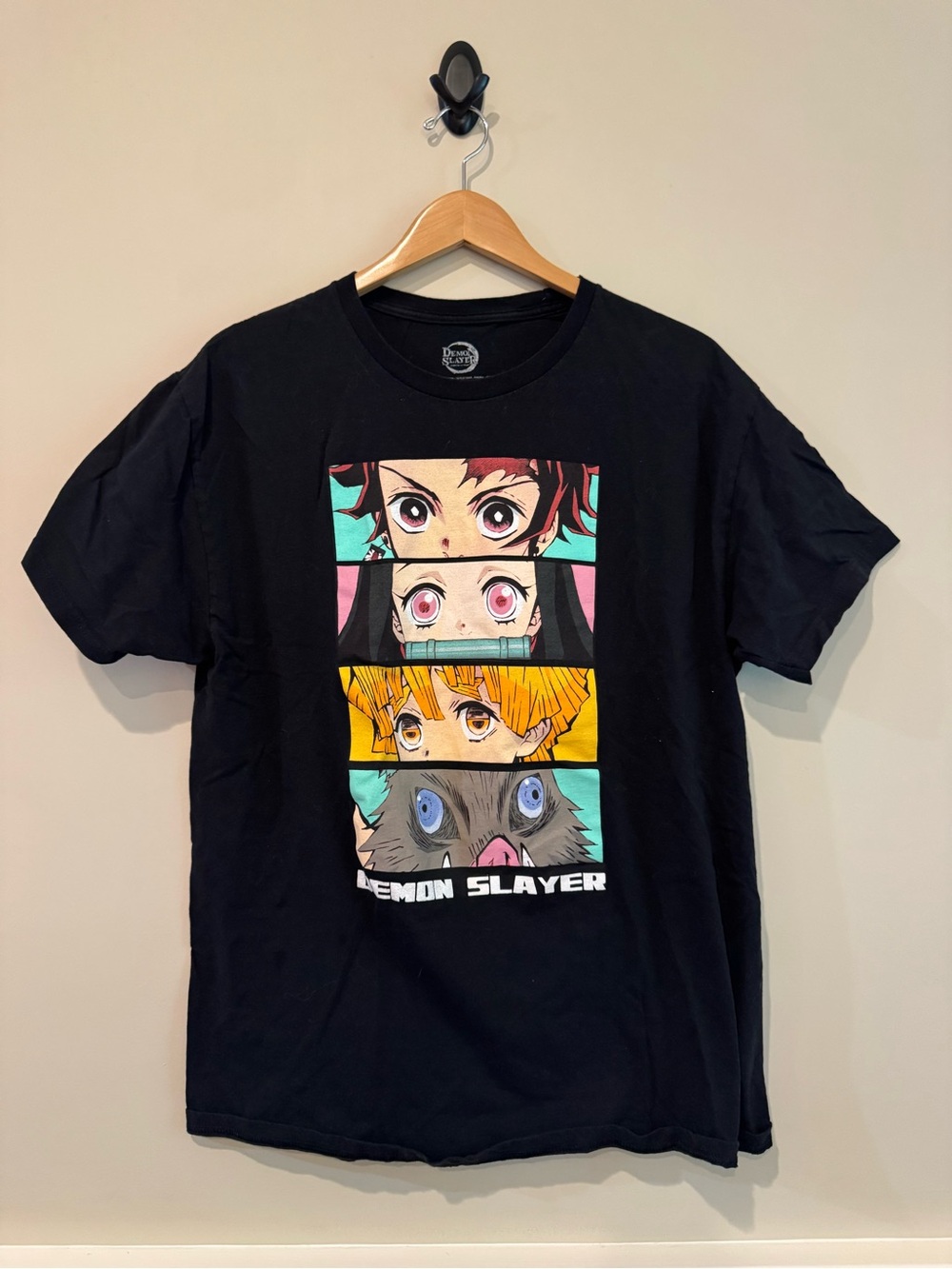 Demon Slayer adult Black Graphic Anime T-Shirt men’s size large